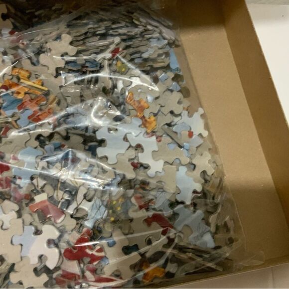 Corner Store Christmas Springbok Puzzle 1000 piece Coca-Cola Winter Snow - Picture 4 of 5